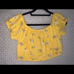 off the should crop top